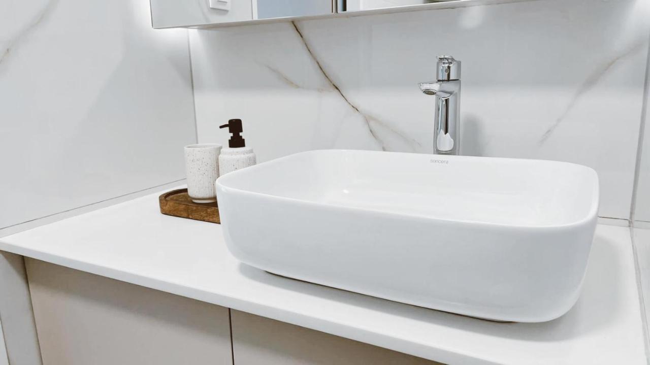 Apartamento In Central With Private Parking *